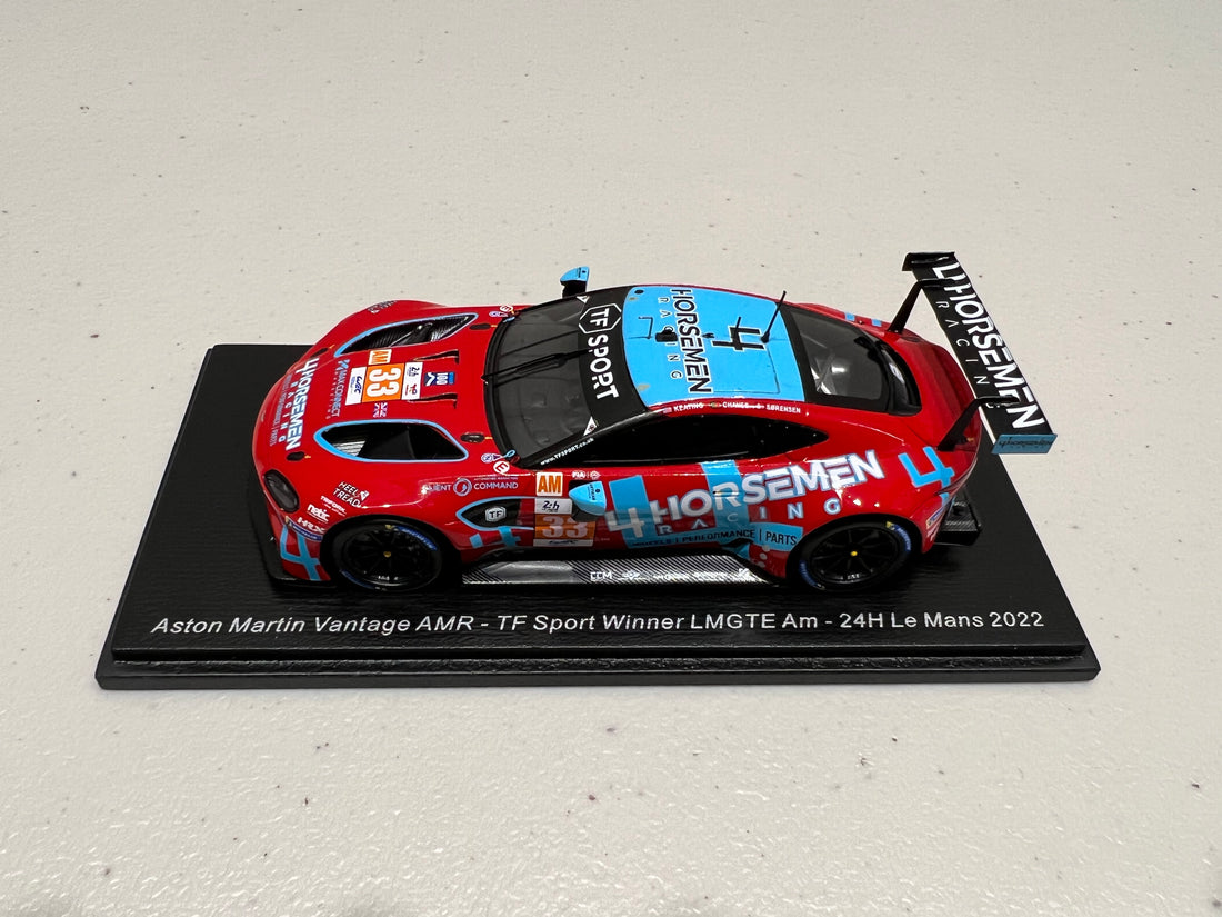 Aston Martin Vantage AMR Sieger LMGTE Am 24h Le Mans 2022 N°33 1/43 Aston Martin Vantage AMR Sieger LMGTE Am 24h Le Mans 2022 N°33 1/43