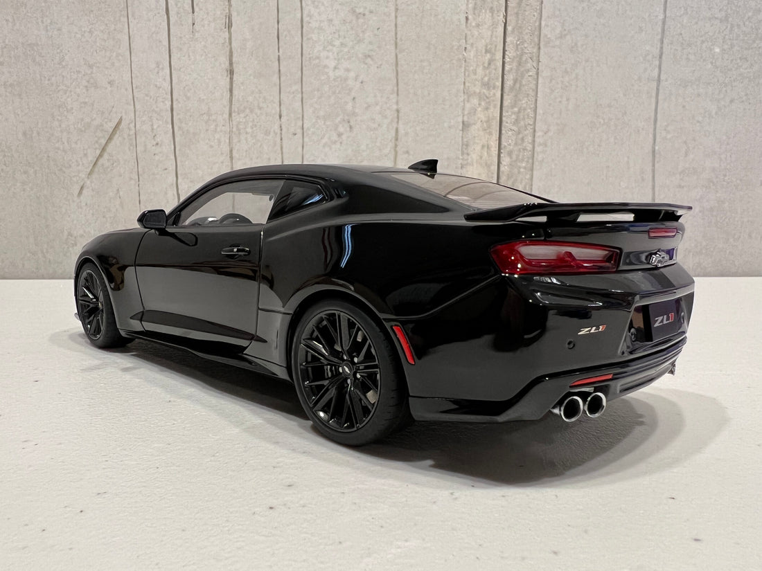 CHEVROLET CAMARO ZL1 2017 (BLACK) - 1:18 SCALE COMPOSITE MODEL - AUTOART