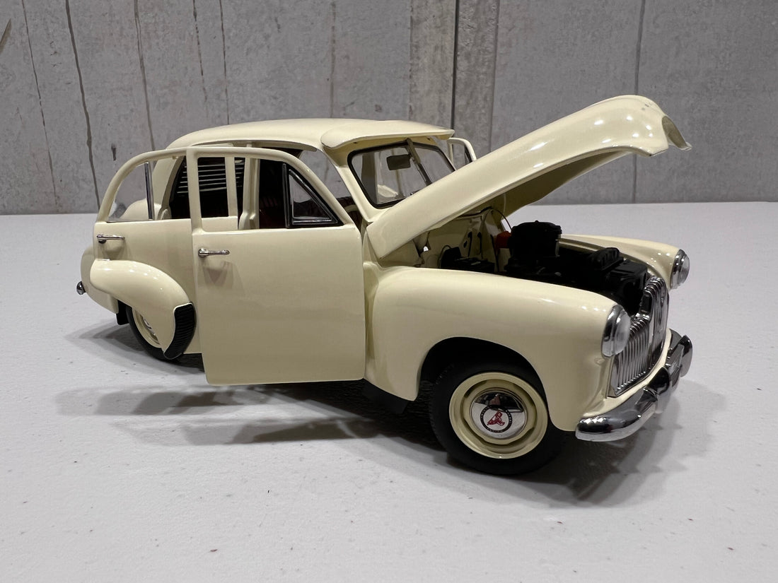 1948 CREAM FX HOLDEN SEDAN - 1:24 SCALE DIECAST MODEL - DDA