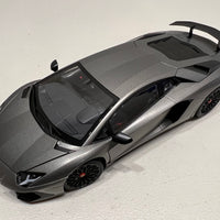 LAMBORGHINI AVENTADOR LP750-4 SV (GRIGIO TITANS/MATT GREY) 1:18 - AUTOART