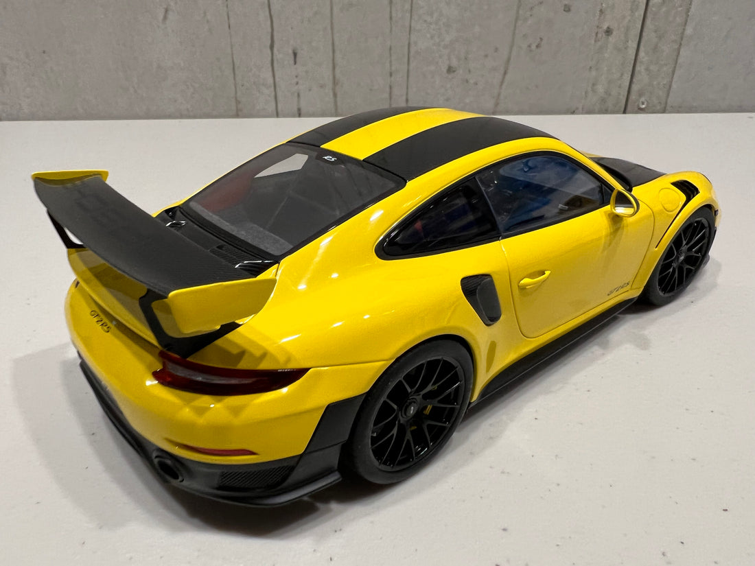 PORSCHE 911 (991.2) GT2 RS WEISSACH PACKAGE (RACING YELLOW)