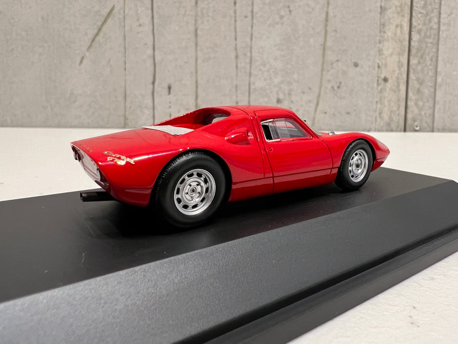 Porsche 904 GTS Red - 1:43 Scale Resin Model Car - Spark