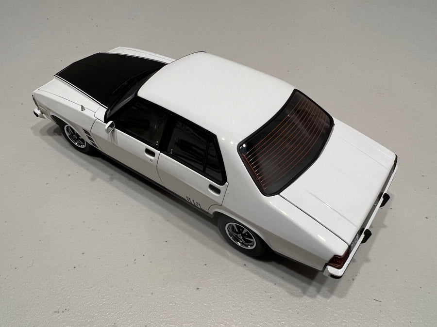 HOLDEN HX MONARO GTS SEDAN – COTILLION WHITE - 1:18 DIECAST MODEL