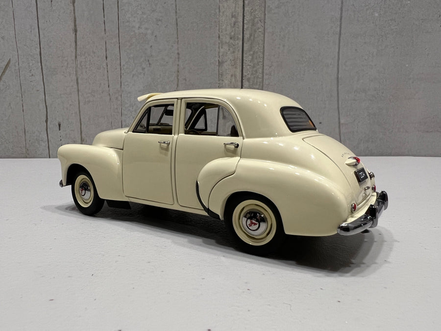 1948 CREAM FX HOLDEN SEDAN - 1:24 SCALE DIECAST MODEL - DDA