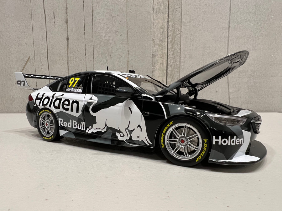 JAMIE WHINCUP & SHANE VAN GISBERGEN - TRIPLE EIGHT RACE ENGINEERING - HOLDEN ZB COMMODORE SUPERCAR TEST LIVERY - 1:18 SCALE DIECAST MODEL - BIANTE