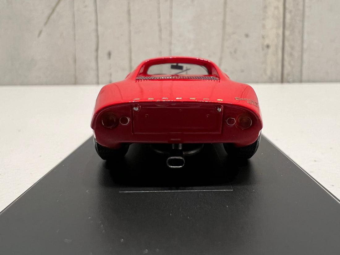 Porsche 904 GTS Red - 1:43 Scale Resin Model Car - Spark