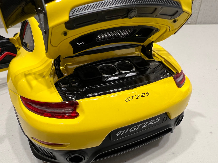 PORSCHE 911 (991.2) GT2 RS WEISSACH PACKAGE (RACING YELLOW)