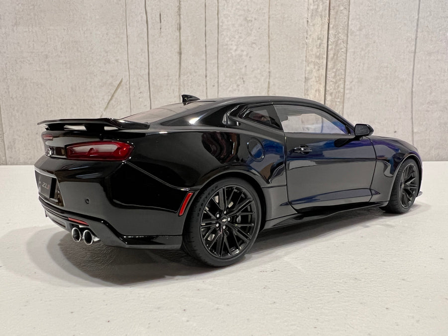 CHEVROLET CAMARO ZL1 2017 (BLACK) - 1:18 SCALE COMPOSITE MODEL - AUTOART