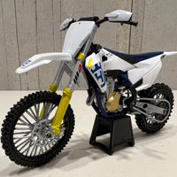 HUSQVARNA FC450 - 1:12 SCALE - DIRTBIKE MODEL