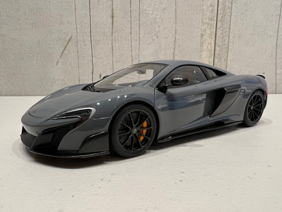 McLAREN 675LT (CHICANE GREY) 1:18 - AUTOART