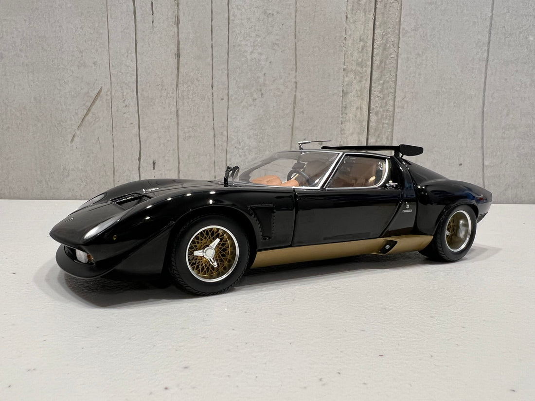 Lamborghini Miura SVR - Black/Gold - 1:18 Scale Diecast Model Car -Kyosho