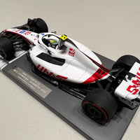 HAAS F1 TEAM VF-22 - MICK SCHUMACHER - BAHRAIN GP 2022 - 1:18 Scale Resin Model Car - Minichamps