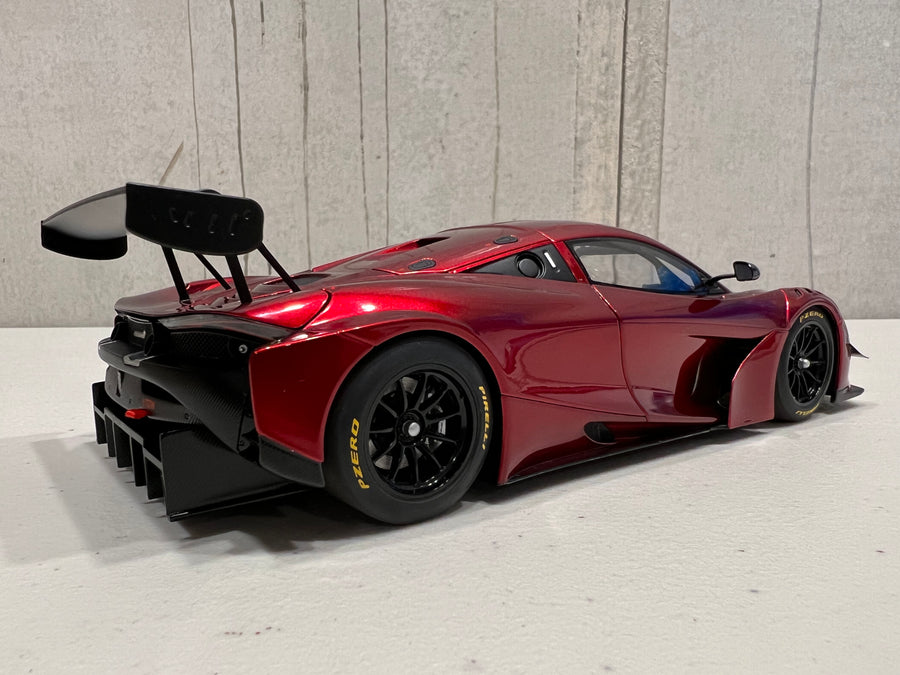 McLAREN 720S GT3 (VOLCANO RED) - 1:18 SEALED BODY - AUTOART