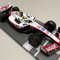 HAAS F1 TEAM VF-22 - MICK SCHUMACHER - BAHRAIN GP 2022 - 1:18 Scale Resin Model Car - Minichamps