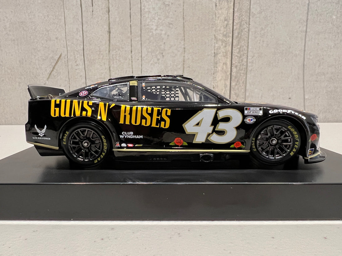 ERIK JONES 2023 GUNS N ROSES 1:24 ELITE DIECAST