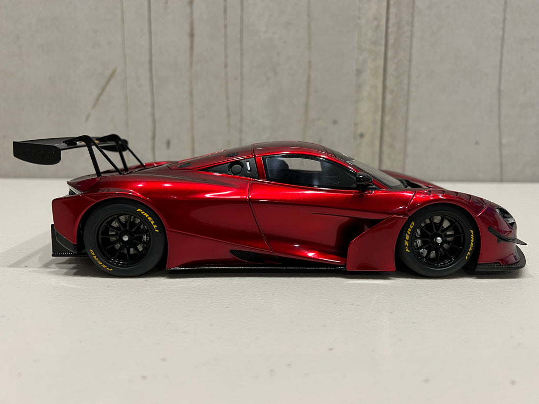 McLAREN 720S GT3 (VOLCANO RED) - 1:18 SEALED BODY - AUTOART