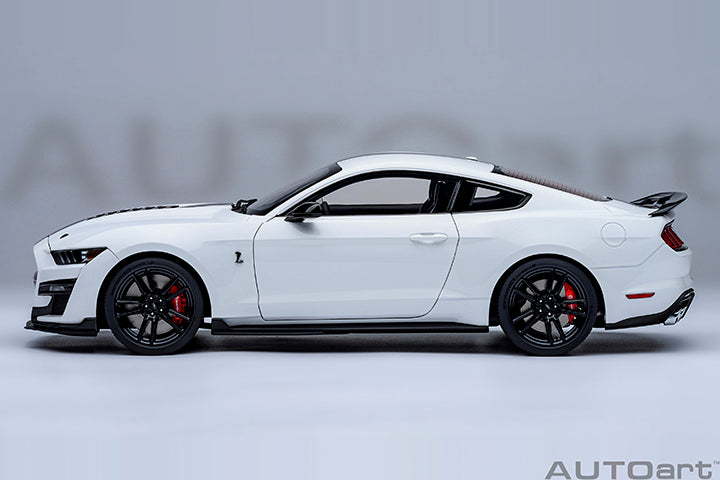 Ford Mustang Shelby GT500 (Oxford White) - 1:18 Scale Model - AUTOart