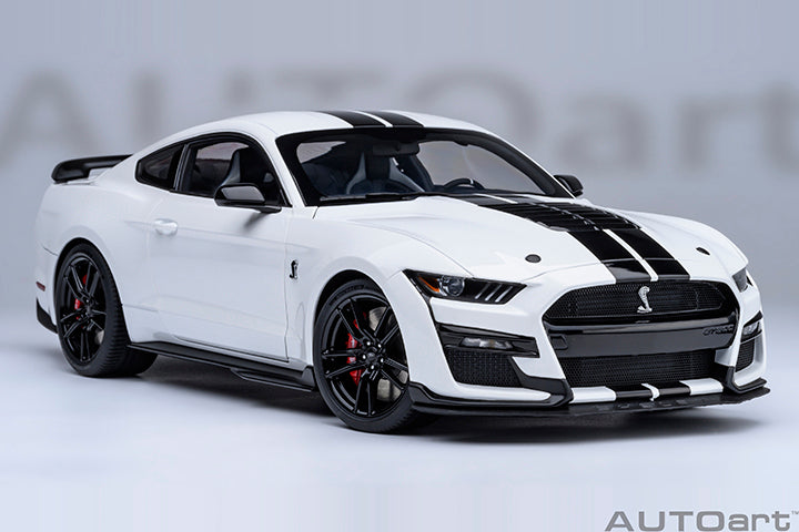 Ford Mustang Shelby GT500 (Oxford White) - 1:18 Scale Model - AUTOart