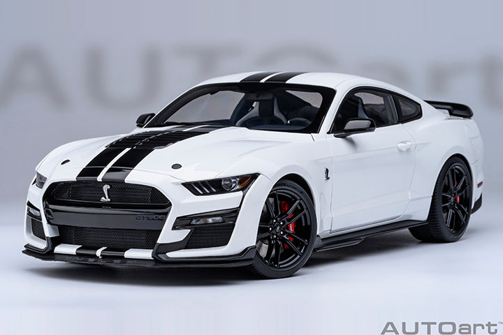 Ford Mustang Shelby GT500 (Oxford White) - 1:18 Scale Model - AUTOart
