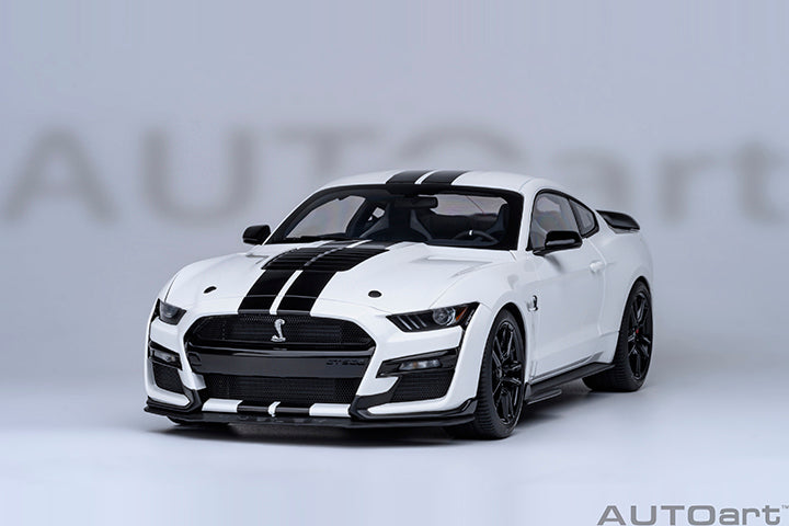 Ford Mustang Shelby GT500 (Oxford White) - 1:18 Scale Model - AUTOart