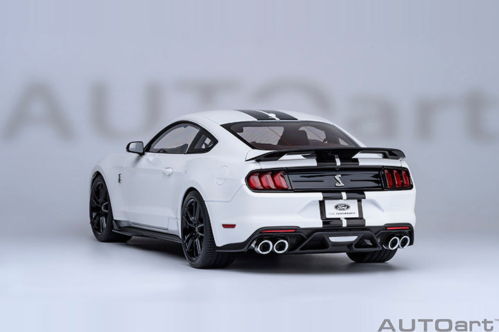 Ford Mustang Shelby GT500 (Oxford White) - 1:18 Scale Model - AUTOart