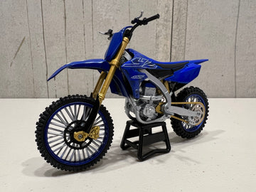 YAMAHA YZ-450F 2022 - 1:12 SCALE - DIRTBIKE MODEL