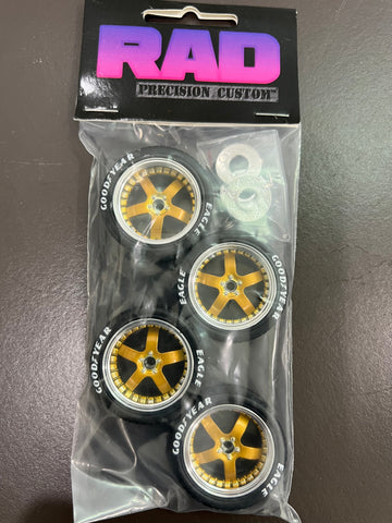 RAD GOLD CENTERED STAGGERED WHEEL & TYRE SET - 1:18 SCALE