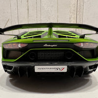 LAMBORGHINI AVENTADOR SVJ (VERDE ALCEO/MATT GREEN) 1:18 AUTOART