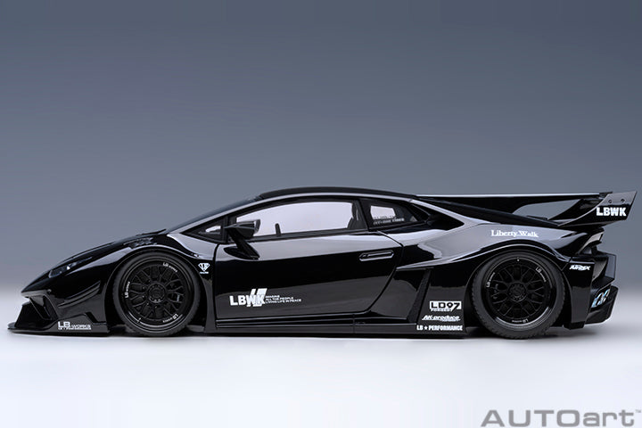 LIBERTY WALK LB SILHOUETTE WORKS HURACAN GT (BLACK) - 1:18 Scale Model - AUTOart