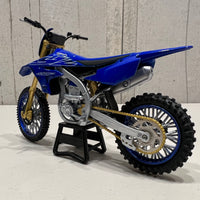 YAMAHA YZ-450F 2022 - 1:12 SCALE - DIRTBIKE MODEL