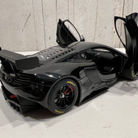 McLAREN 650S GT3 (GLOSS BLACK/MATT BLACK ACCENTS) 1:18 - AUTOART