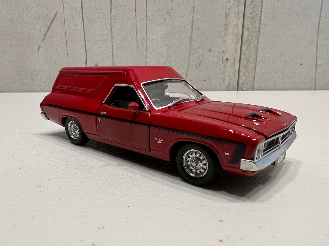 Red XB GS Ford Panel Van - 1:32 Scale Diecast Model