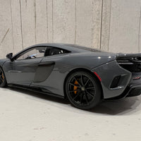 McLAREN 675LT (CHICANE GREY) 1:18 - AUTOART