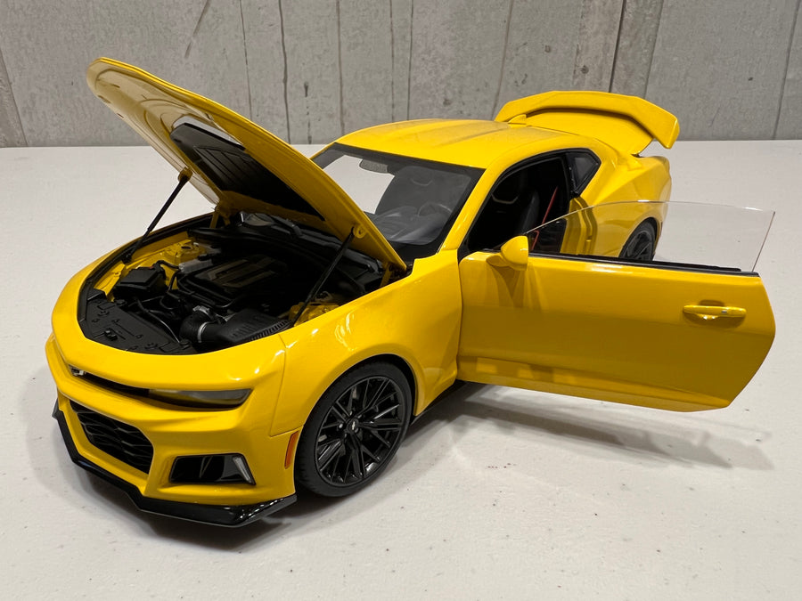 CHEVROLET CAMARO ZL1 2017 (BRIGHT YELLOW) 1:18 COMPOSITE - AUTOART