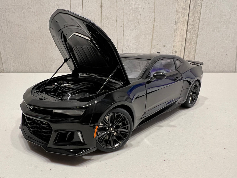 CHEVROLET CAMARO ZL1 2017 (BLACK) - 1:18 SCALE COMPOSITE MODEL - AUTOART