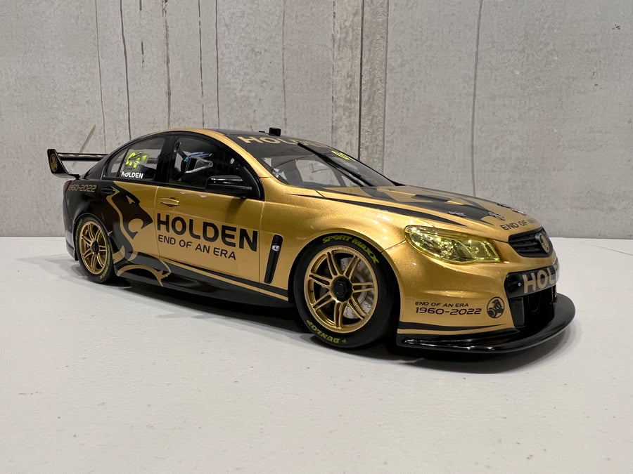 1:12 Holden VF Commodore - Holden End of an Era Special Edition - AUTHENTIC COLLECTABLES