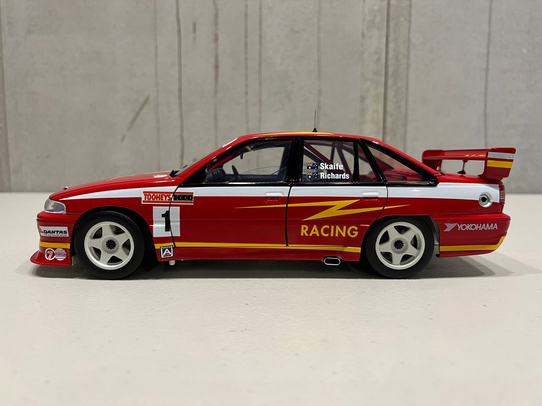 HOLDEN VP COMMODORE 1993 BATHURST 2ND PLACE 1:18 DIECAST MODEL