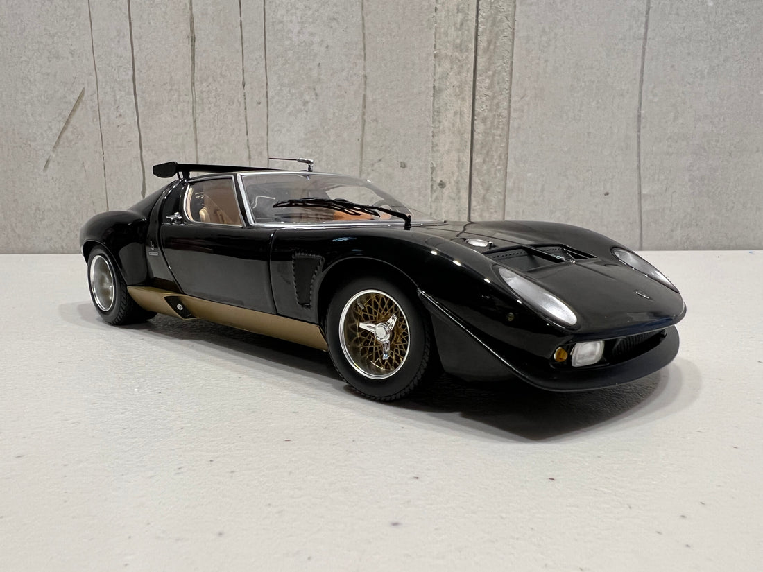 Lamborghini Miura SVR - Black/Gold - 1:18 Scale Diecast Model Car -Kyosho