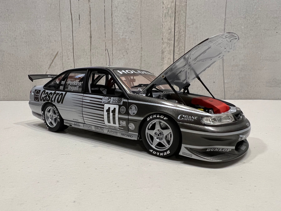 HOLDEN VS COMMODORE 1997 BATHURST WINNER 25th ANNIVERSARY SILVER LIVERY 1:18 DIECAST MODEL - RRP $299 NOW $249