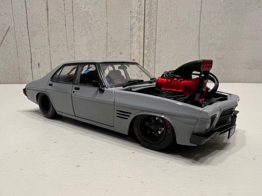 BLOWN HQ GTS CUSTOM MONARO - 1:24 SCALE DIECAST MODEL