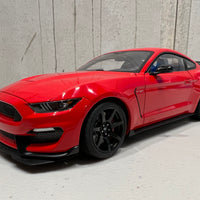 FORD SHELBY GT-350R (RACE RED) 1:18 SCALE - AUTOART