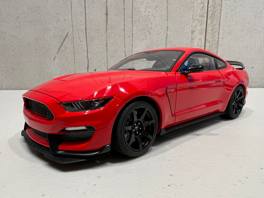 FORD SHELBY GT-350R (RACE RED) 1:18 SCALE - AUTOART