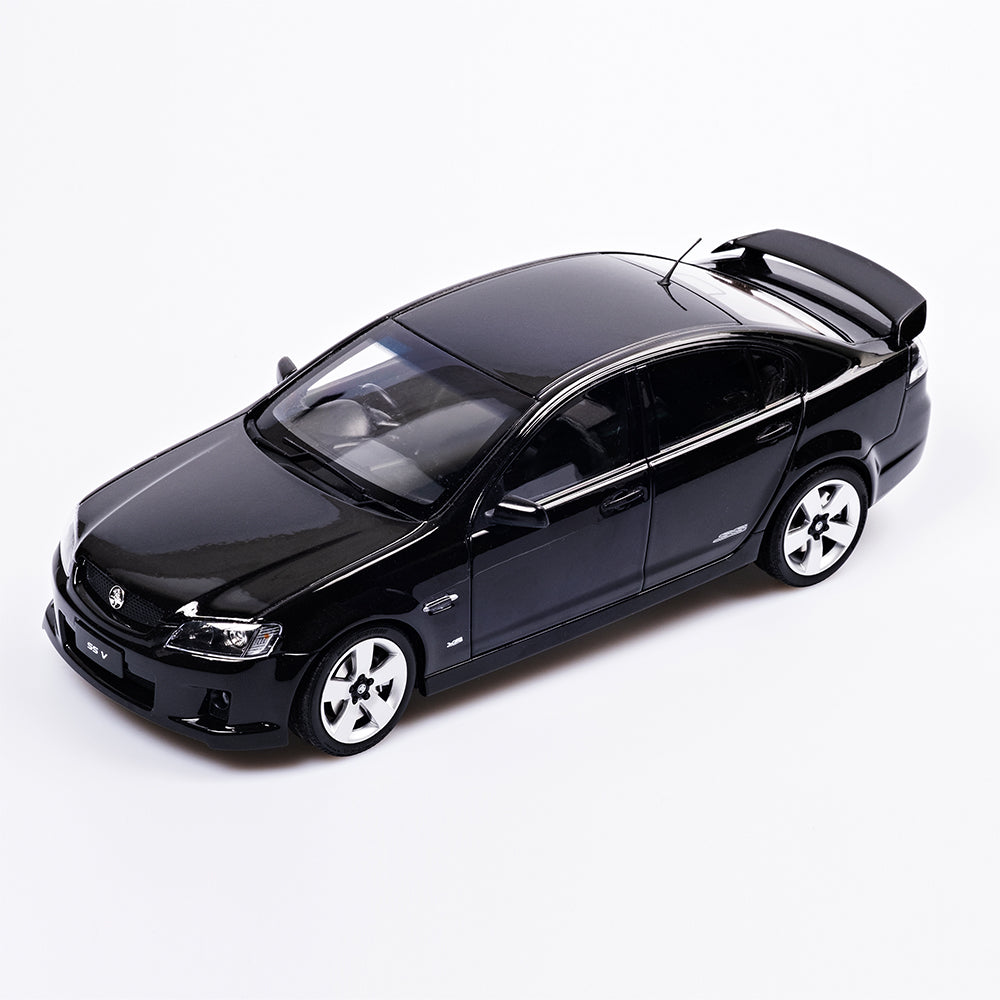 Holden VE Commodore SS V - Phantom Metallic - 1:18 Scale Diecast Model - Authentic Collectables