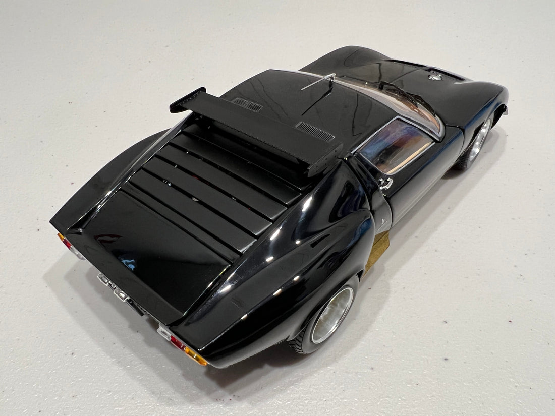 Lamborghini Miura SVR - Black/Gold - 1:18 Scale Diecast Model Car -Kyosho