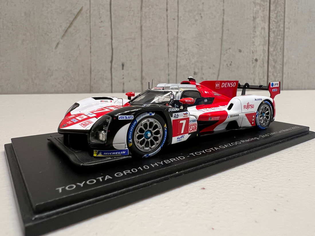 TOYOTA GR010 HYBRID No.7 TOYOTA GAZOO Racing - 2nd 24H Le Mans 2022 - M. Conway - K. Kobayashi - J. M. López - 1:43 Scale Resin Model Car - Spark