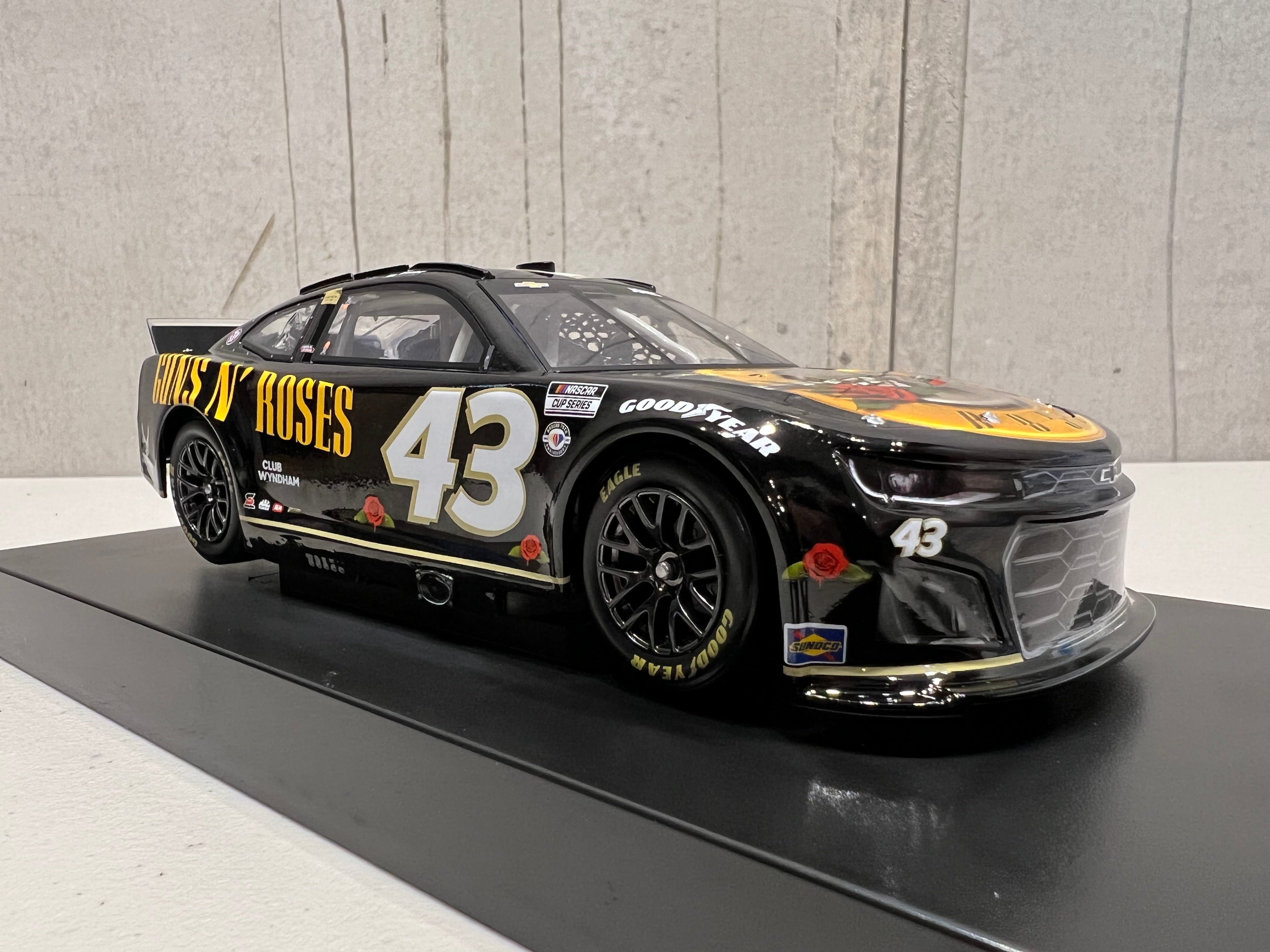 Die Cast Roses ERIK JONES 2023 GUNS N ROSES 1:24 ARC DIECAST
