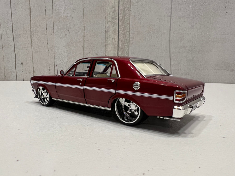 Cherry Bomb XW Custom - 1:24 Scale Diecast Model - DDA