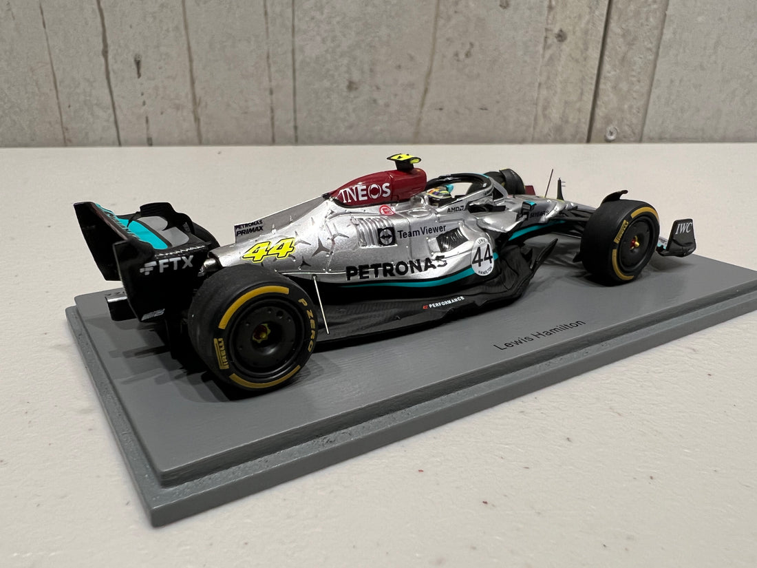 Mercedes-AMG Petronas F1 W13 E Performance No.44 Mercedes-AMG Petronas F1 Team - Belgian GP 2022 - Lewis Hamilton - 1:43 Scale Resin Model Car - Spark