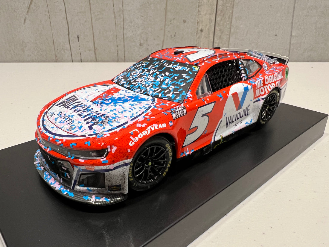 KYLE LARSON 2022 VALVOLINE HOMESTEAD RACED WIN 1:24 ELITE DIECAST