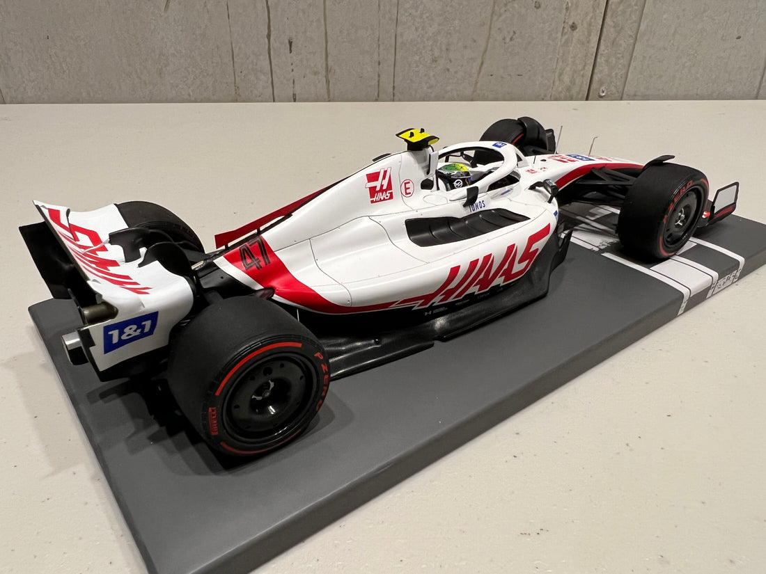 Mick Schumacher Haas F1 Team VF-22 Formule 1 Bahrain GP 2022 Édition Mick Schumacher Haas F1 Team VF-22 Formule 1 Bahrain GP 2022 Édition